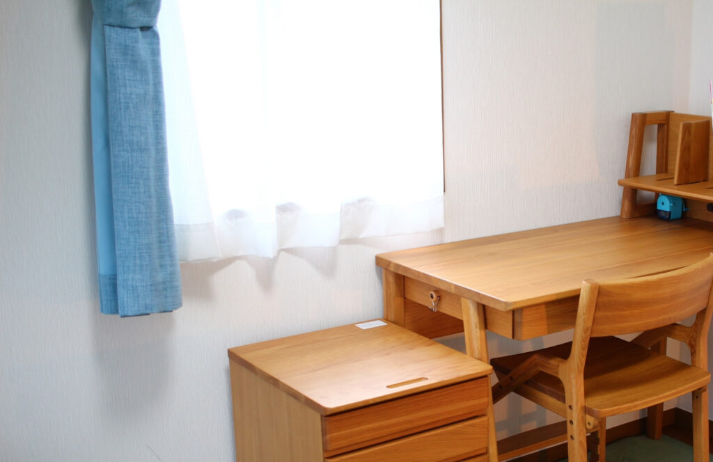 受験勉強のやる気を出す方法！机の上を整理整頓する